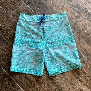 Boy’s Vineyard Vines Fish Gate Board Shorts 12/14